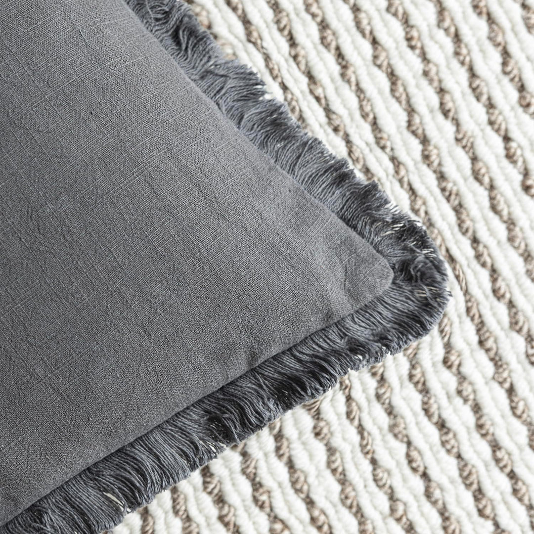 Rina™ | Leinen-Kissenbezüge mit Fransen für die Lendenwirbelsäule