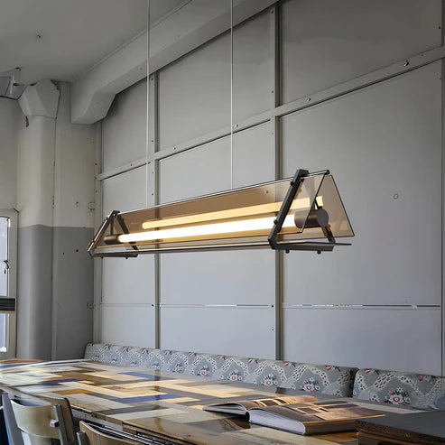 Velino™ | Industrielle Dreiecksleuchte aus Glas