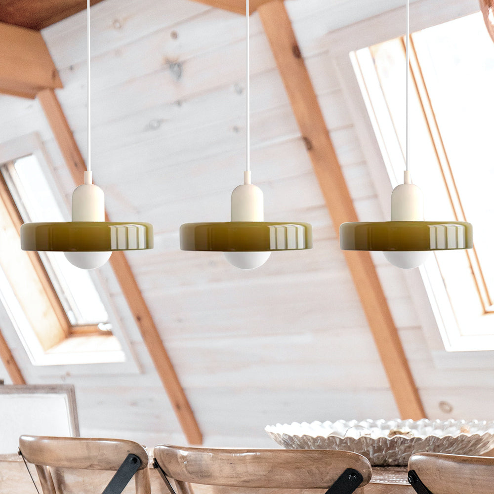 Vintage Flair 3-köpfige Pendelleuchte aus farbigem Glas