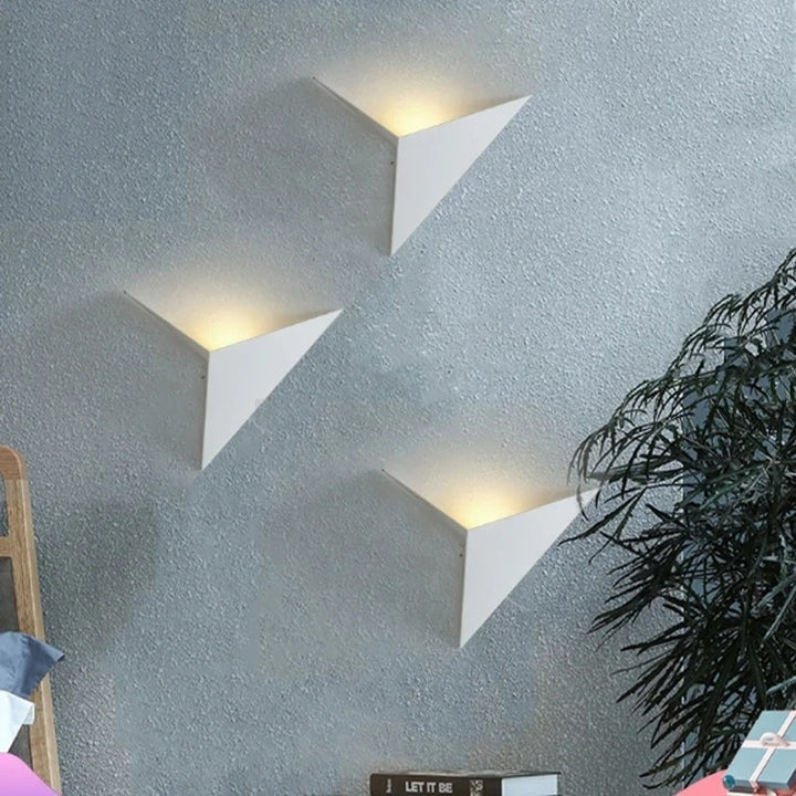 Jena™ | Moderne geometrische Dreiecksleuchte