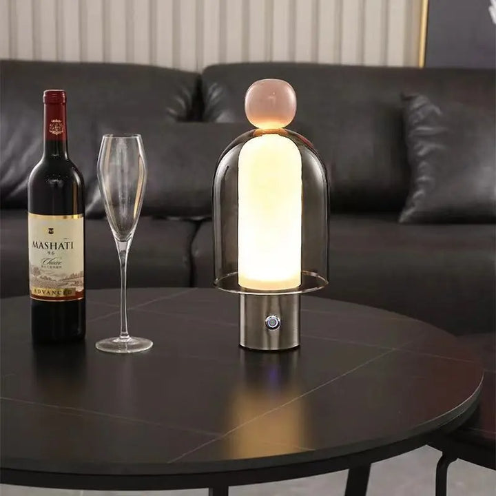 Celesto™ | Schlanke, verspielte und tragbare Tischlampe