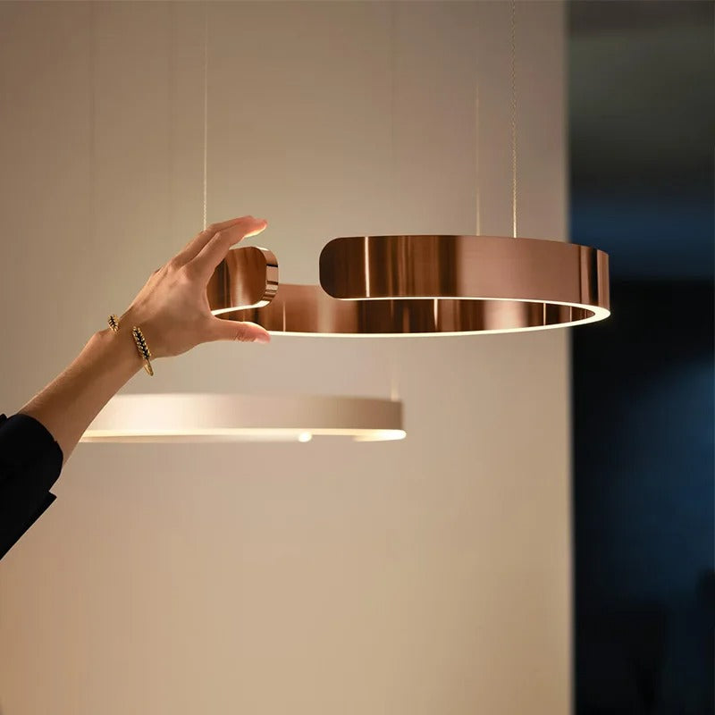 Vaya™ | Minimalistischer LED-Ring-Kronleuchter