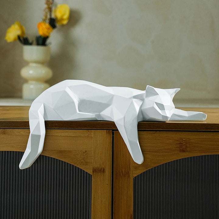 Cedro™ | Geometrische Statue einer ruhenden Katze